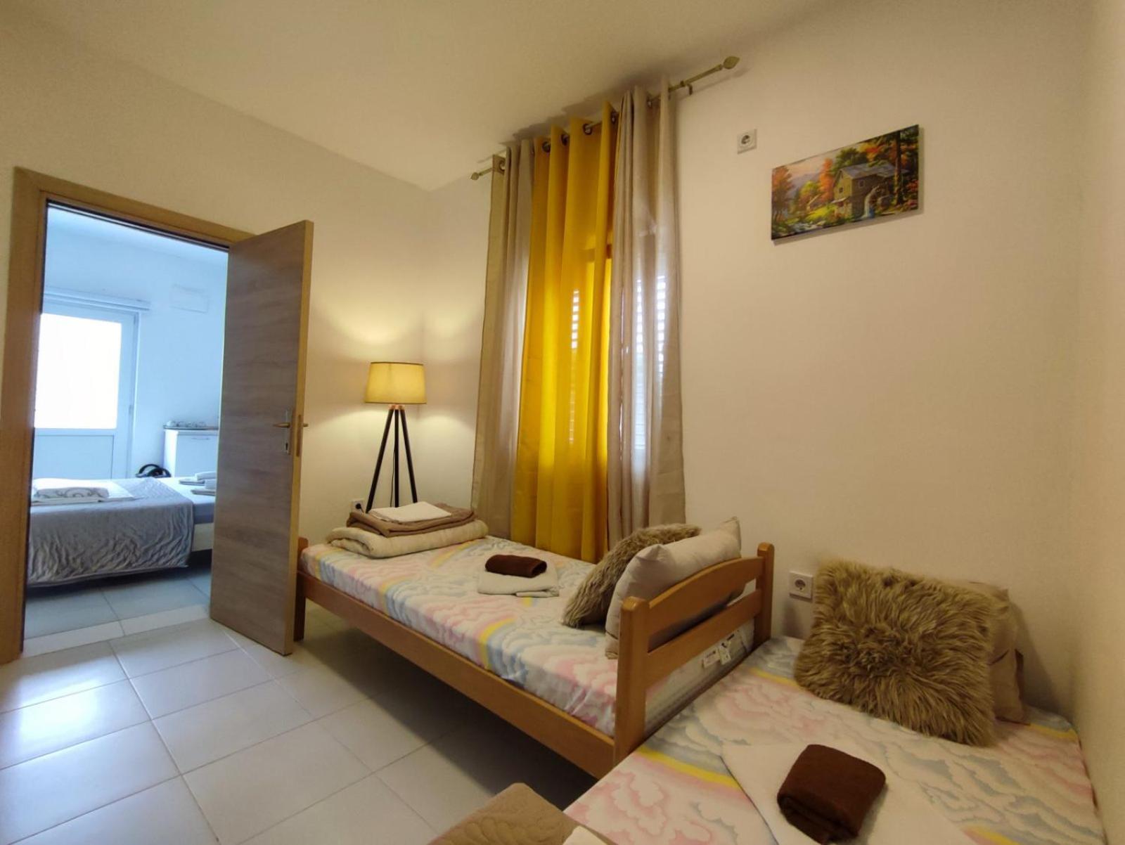 Apartments Zeljka-Dobrota Kotor Exteriör bild